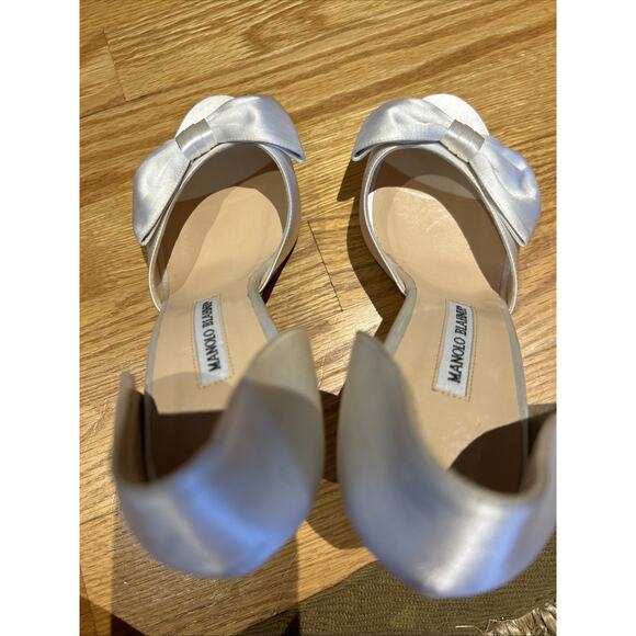 Manolo Blahnik cream satin D'orsay stiletto's 41 1/2 bow peep tow Italy New - Picture 12 of 16
